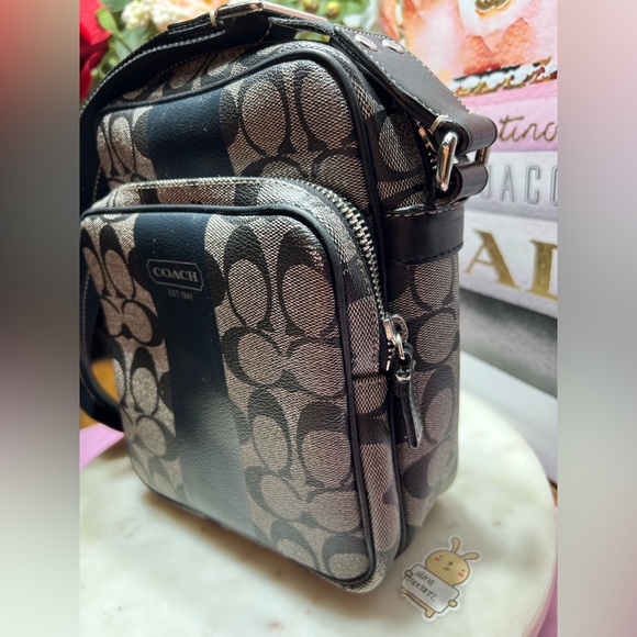 Coach Black and Gray Men's Bag GUC - Picture 7 of 14